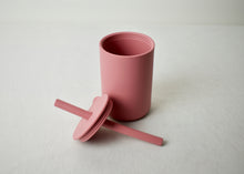 Load image into Gallery viewer, Silicone Cup with Lid and Straw