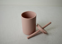 Load image into Gallery viewer, Silicone Cup with Lid and Straw