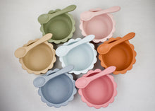 Load image into Gallery viewer, Silicone Lion Suction Bowl & Spoon
