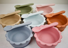 Load image into Gallery viewer, Silicone Lion Suction Bowl & Spoon
