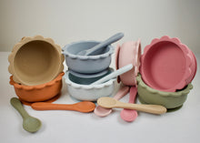Load image into Gallery viewer, Silicone Lion Suction Bowl & Spoon