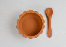 Load image into Gallery viewer, Silicone Lion Suction Bowl & Spoon