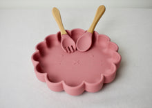 Load image into Gallery viewer, Silicone Lion Suction Plate & Utensils