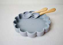 Load image into Gallery viewer, Silicone Lion Suction Plate & Utensils