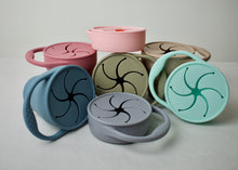 Load image into Gallery viewer, Silicone Collapsible Snack Pot