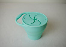 Load image into Gallery viewer, Silicone Collapsible Snack Pot