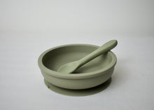 Load image into Gallery viewer, Silicone Round Suction Bowl & Spoon